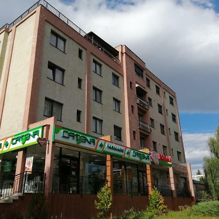 Apartament Negru Voda Piteşti Esterno foto